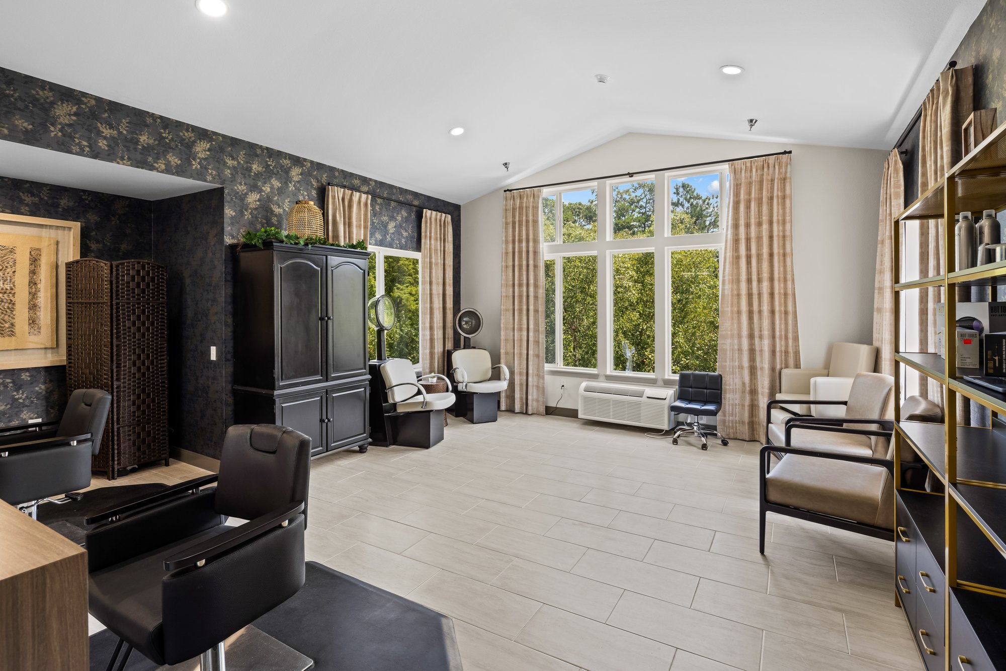 Creekside-At-Shallowford-042 - Professional Salon and Barbershop
